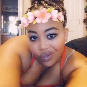 Meet your Posher, Dominique